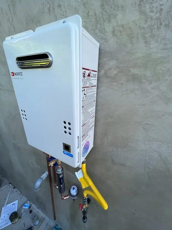 Tankless water heater installation for Flossmoor homes